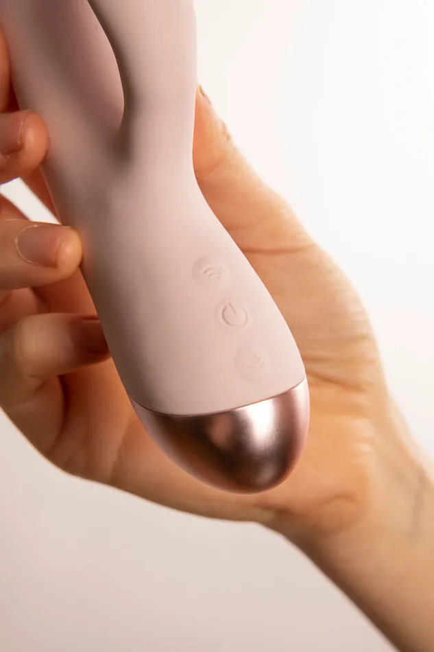 Coco Rabbit Vibratore in Silicone Rosa | TONGA Female Sex Toys