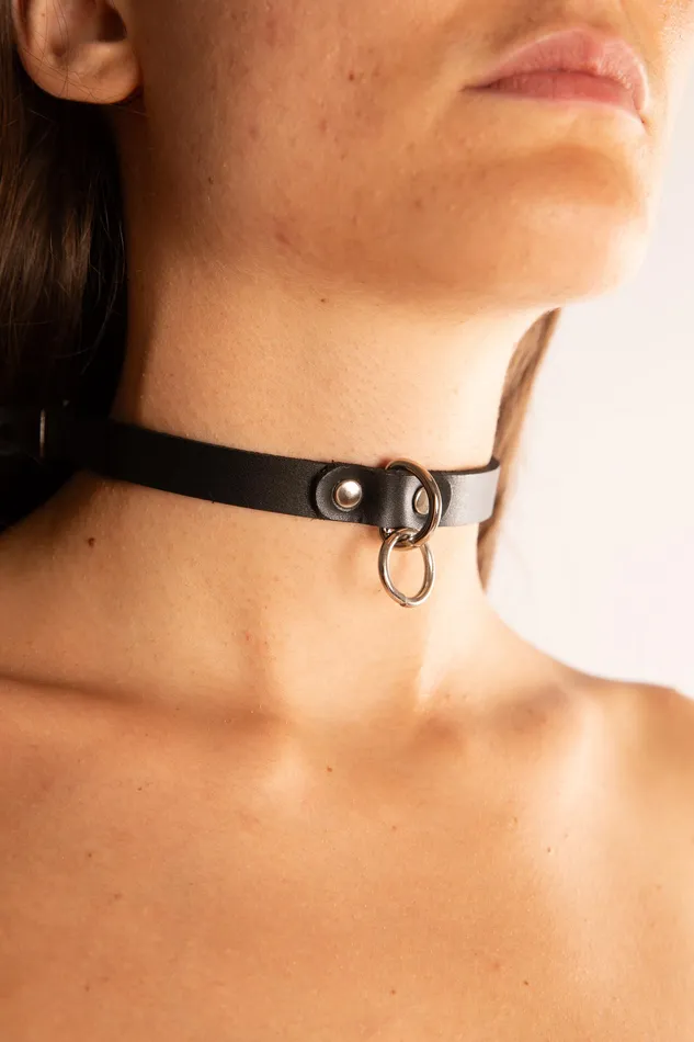 Female Sex Toys Collare con Anello in Pelle Nero EDC