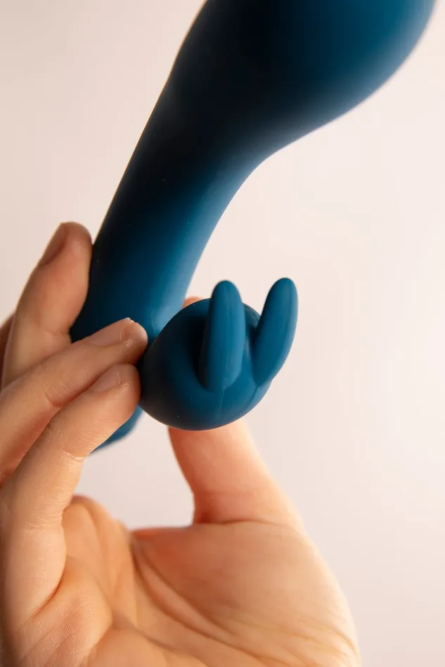 Vibrators | Inya Luv Bunny Vibratore Rabbit Blu - TONGA